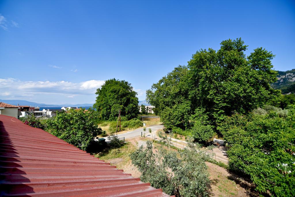 Tsertos Apartments Kamena Vourla Exterior foto
